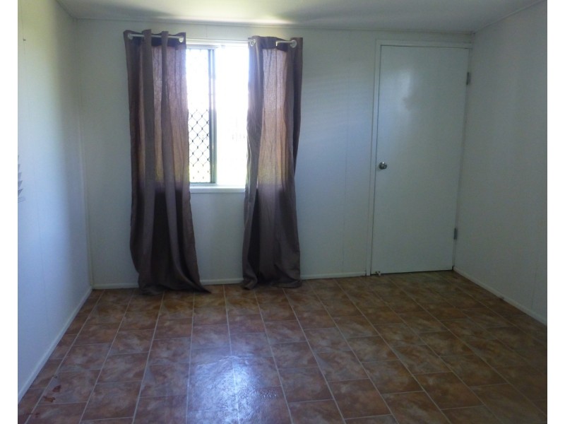 17 Ness Street, West Mackay QLD 4740
