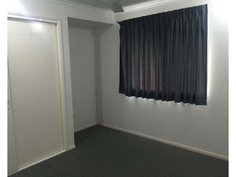 9 Sharp Street, Rural View QLD 4740