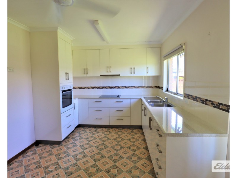 6 Churchill Avenue, Ooralea QLD 4740
