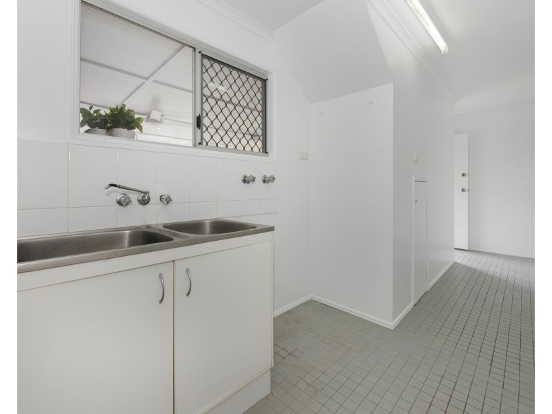 16 Hucker Street, Mackay QLD 4740