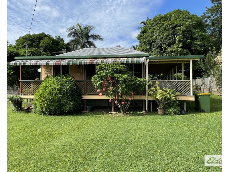 5 Langdon Street, Sarina QLD 4737