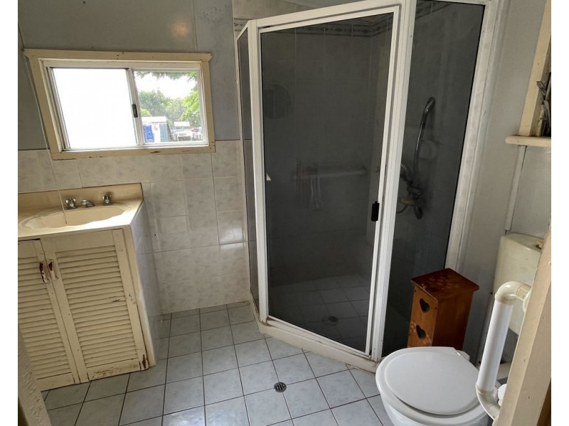 5 Langdon Street, Sarina QLD 4737