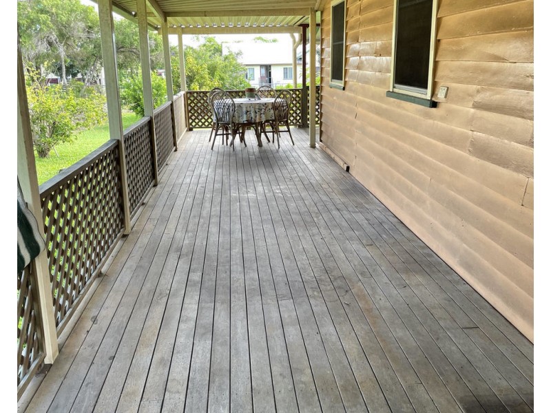 5 Langdon Street, Sarina QLD 4737