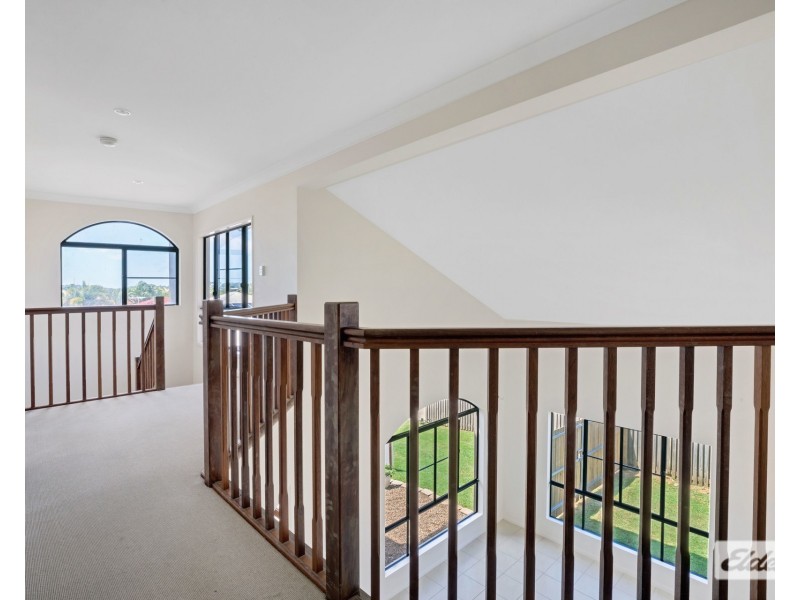 18 Romaine Court, Glenella QLD 4740