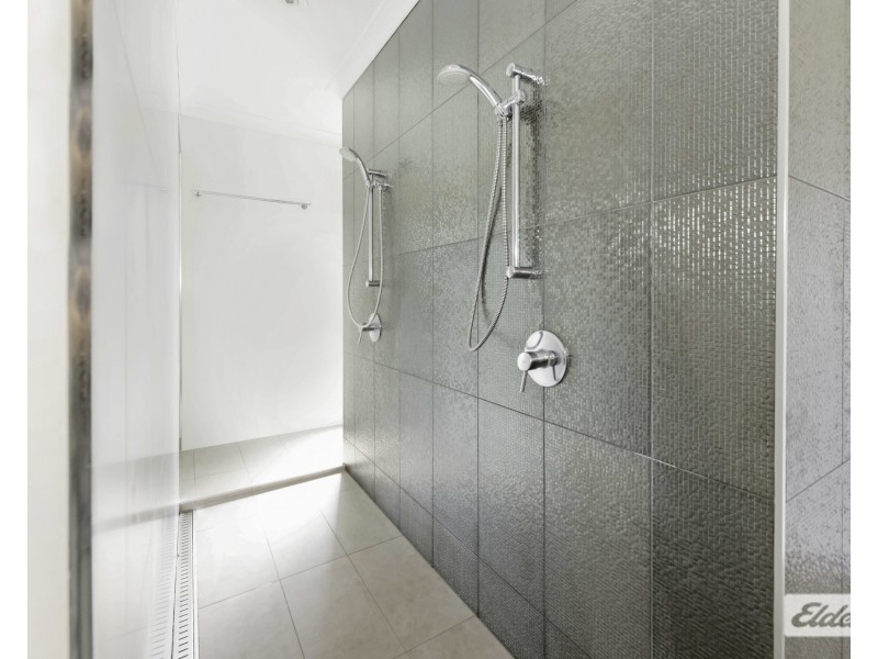 1 Primavera Boulevard, Beaconsfield QLD 4740