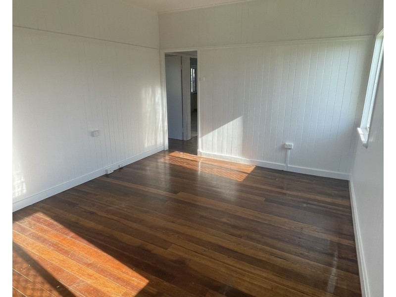 24 Creek Street, North Mackay QLD 4740