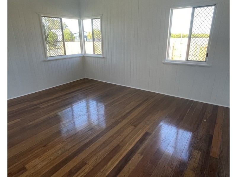 24 Creek Street, North Mackay QLD 4740