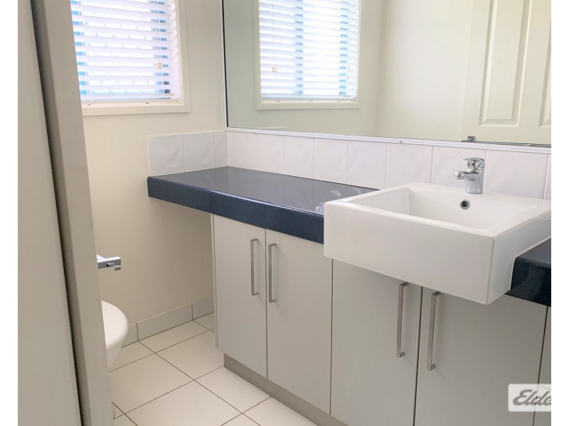 16 Angelina Avenue, Glenella QLD 4740