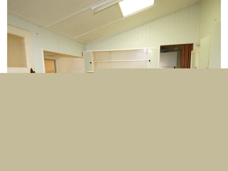 8 Taylor Street, West Mackay QLD 4740