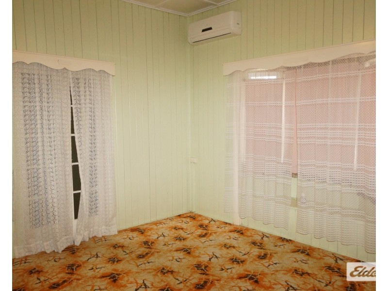 8 Taylor Street, West Mackay QLD 4740