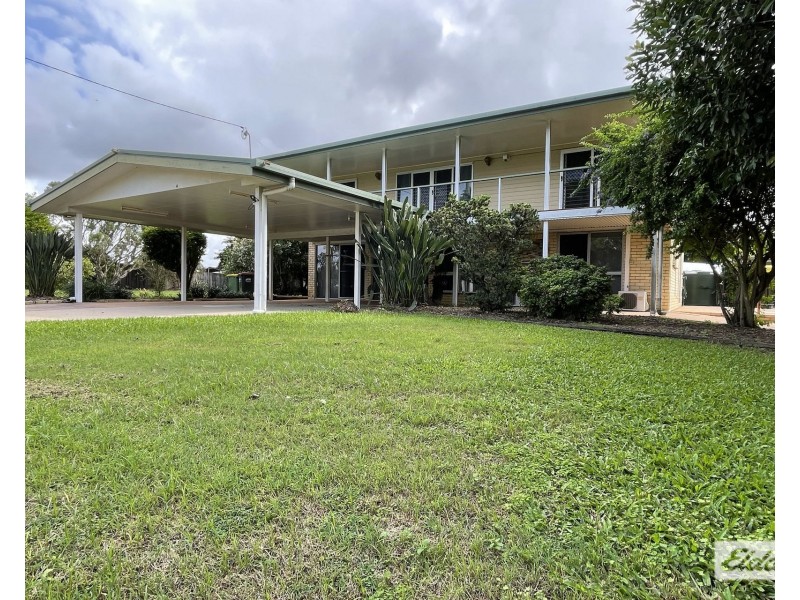 15 Cemetery Road, Sarina QLD 4737