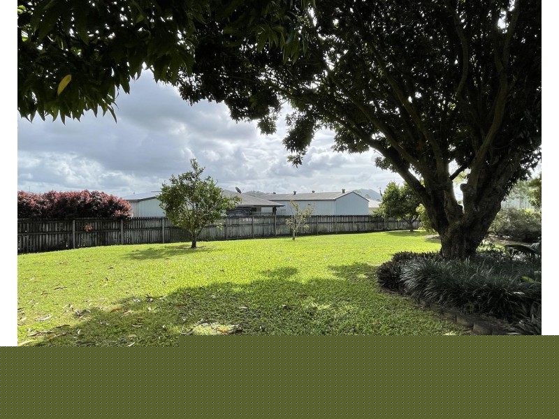 15 Cemetery Road, Sarina QLD 4737