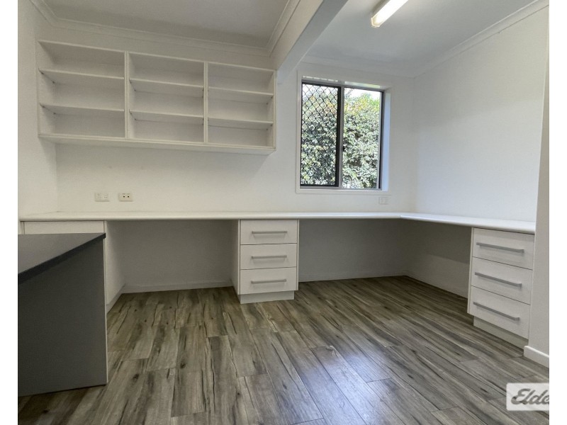 15 Cemetery Road, Sarina QLD 4737