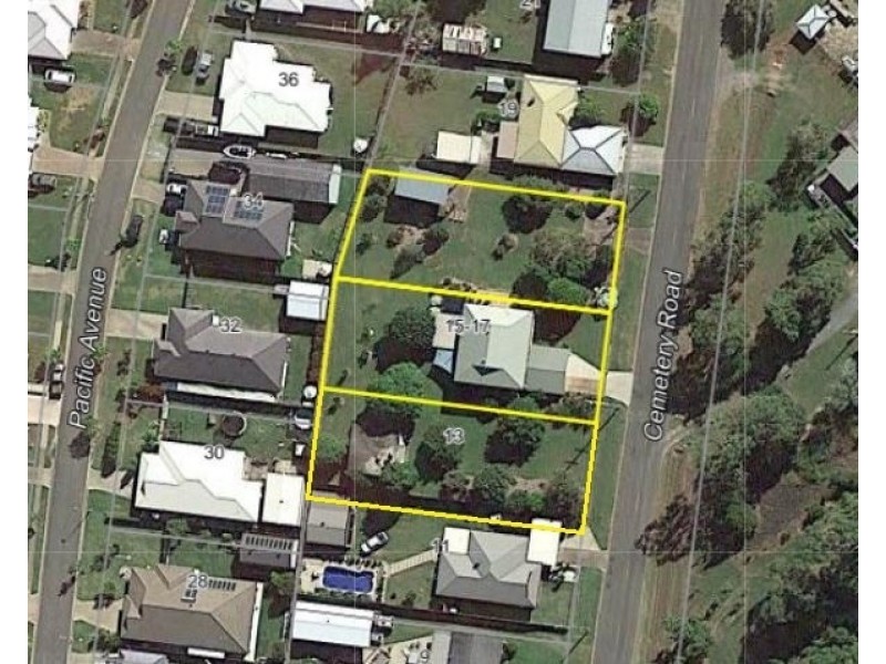 15 Cemetery Road, Sarina QLD 4737