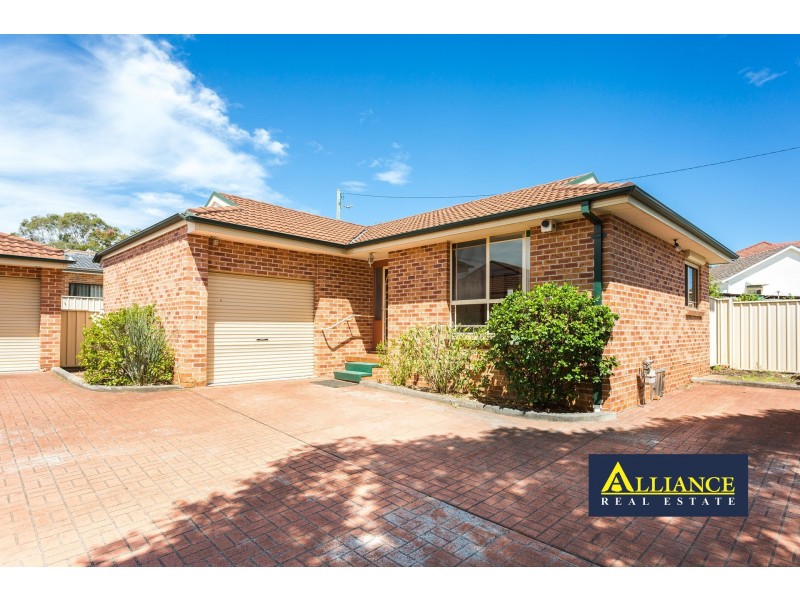 4/11 Wyalong Street, Panania NSW 2213
