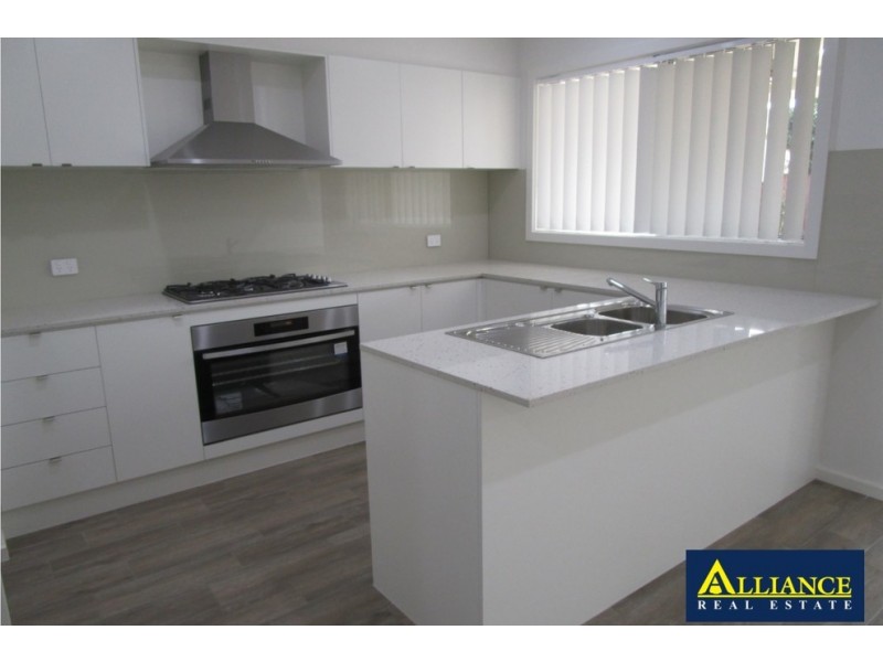 13 Mactier Avenue, Milperra NSW 2214