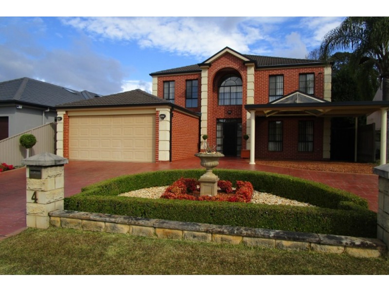 4 Stretham Avenue, Picnic Point NSW 2213