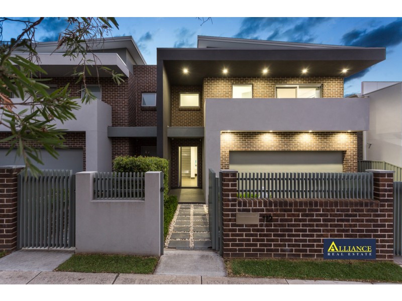 112 Lambeth Street, Panania NSW 2213