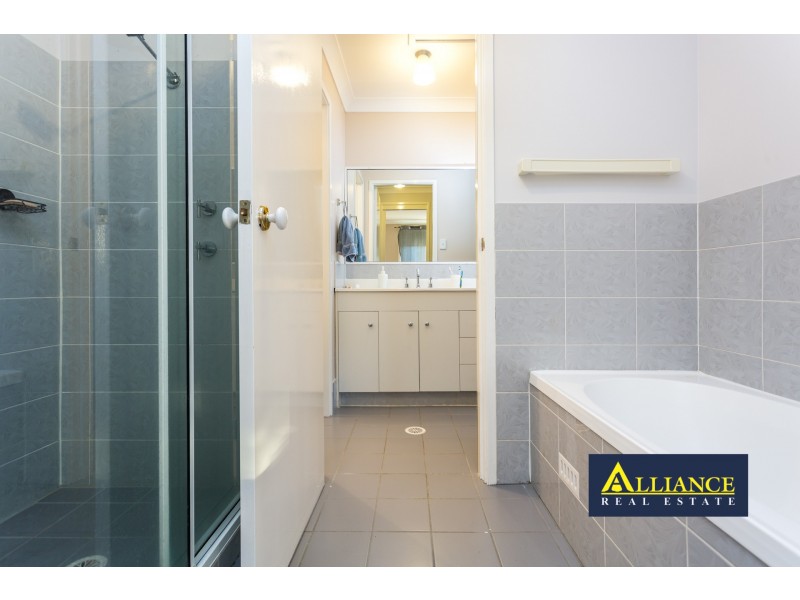 6A Boldrewood Avenue, Casula NSW 2170