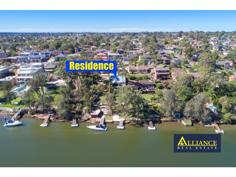 61 Burbank Avenue, Picnic Point NSW 2213