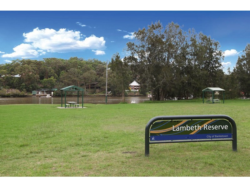 61 Burbank Avenue, Picnic Point NSW 2213