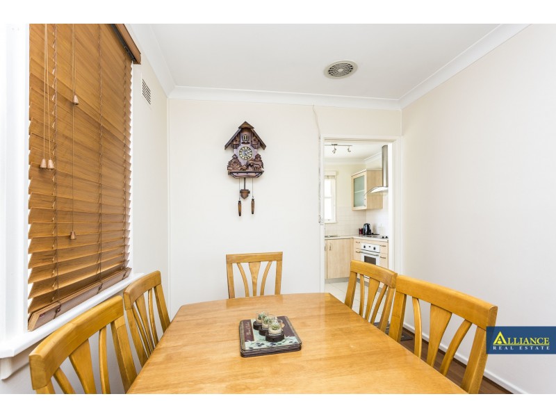 25 Willan Drive, Cartwright NSW 2168