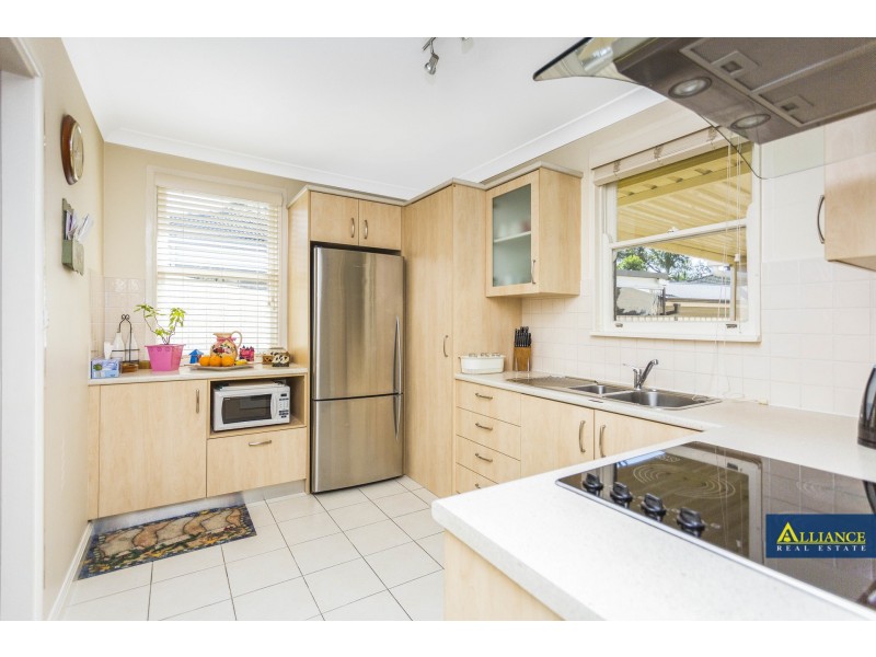 25 Willan Drive, Cartwright NSW 2168