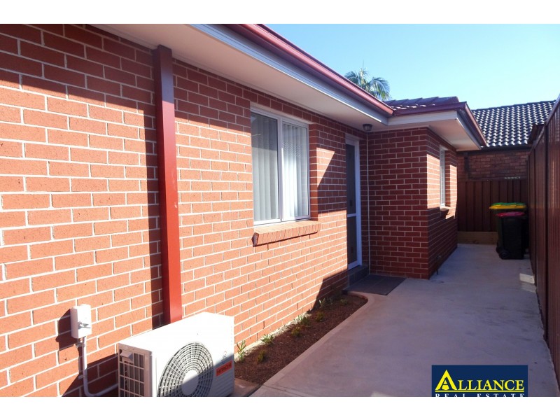 1/17 Eynham Road, Milperra NSW 2214