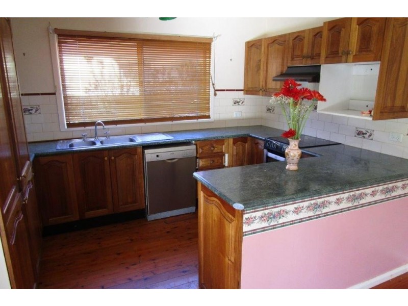 14 Harford Avenue, East Hills NSW 2213