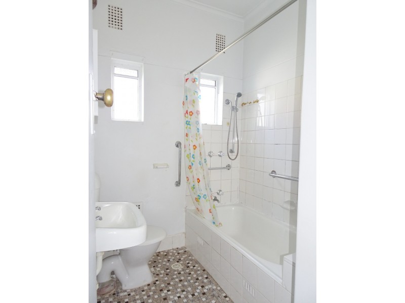 28 Clifford Street, Panania NSW 2213