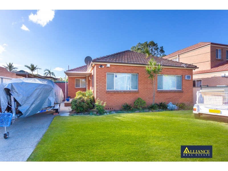 158 Tompson Road, Panania NSW 2213