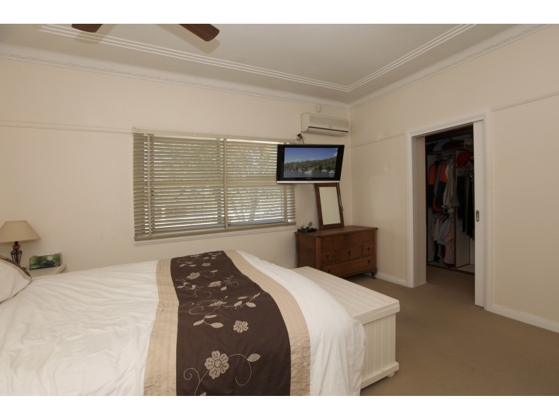 21 Picnic Point Road, Panania NSW 2213