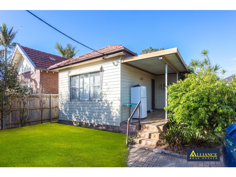 19 Picnic Point Road, Panania NSW 2213