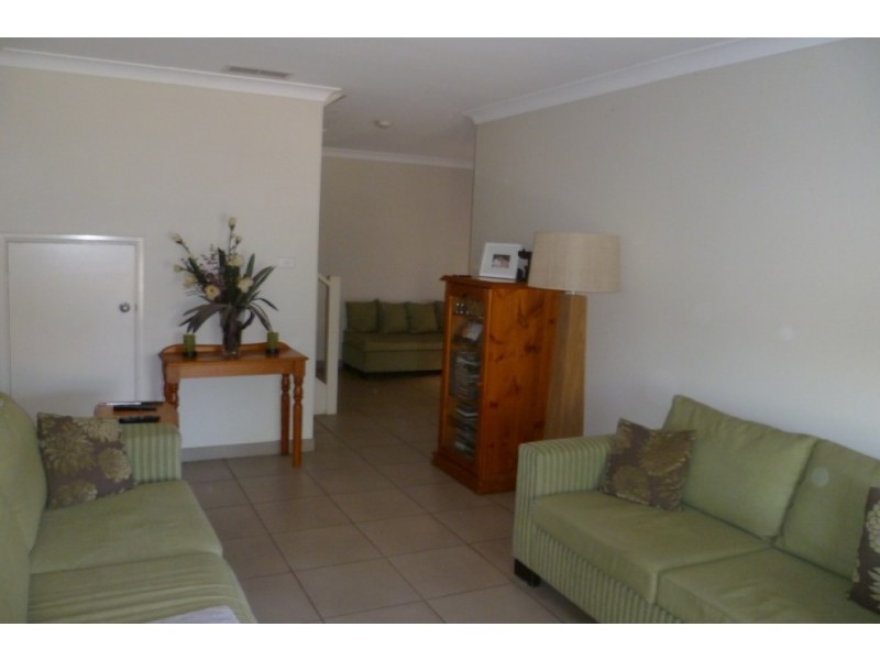 2/7 Carson Street, Panania NSW 2213