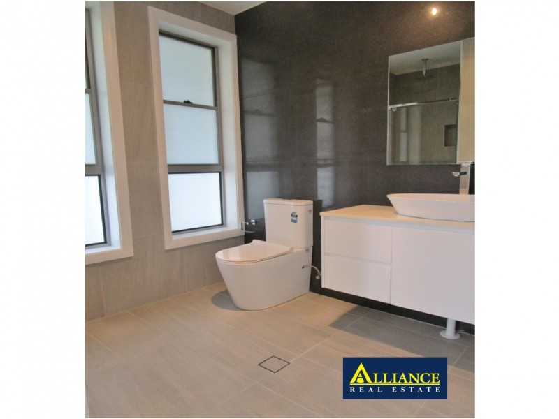 10A Duke Street, East Hills NSW 2213