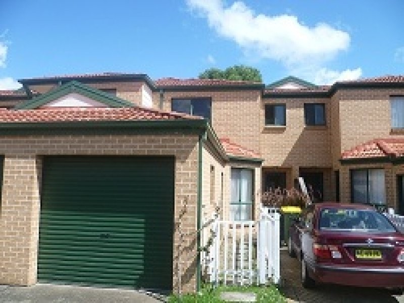 11/169 Horsley Road, Panania NSW 2213