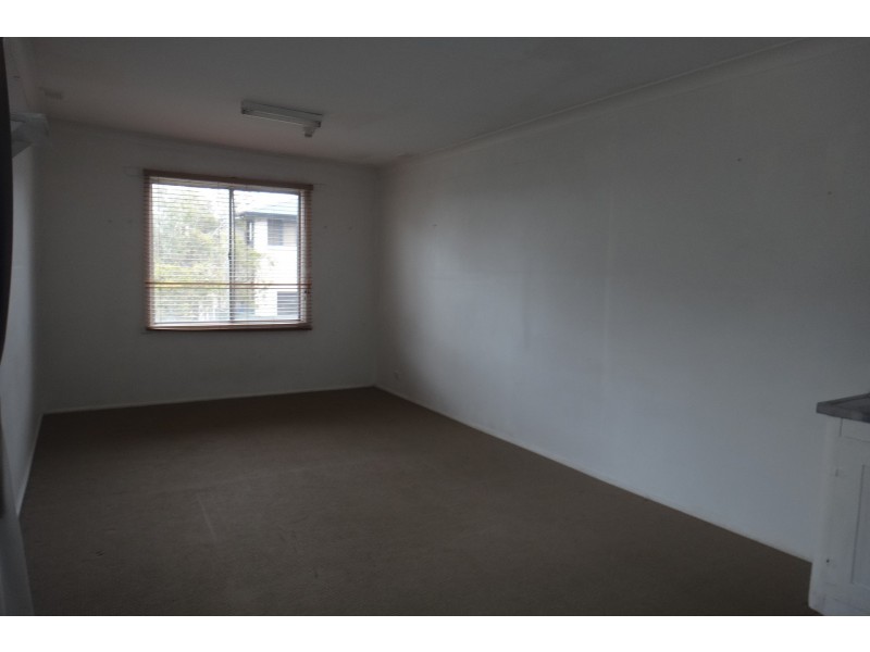 784 Henry Lawson Drive, Picnic Point NSW 2213