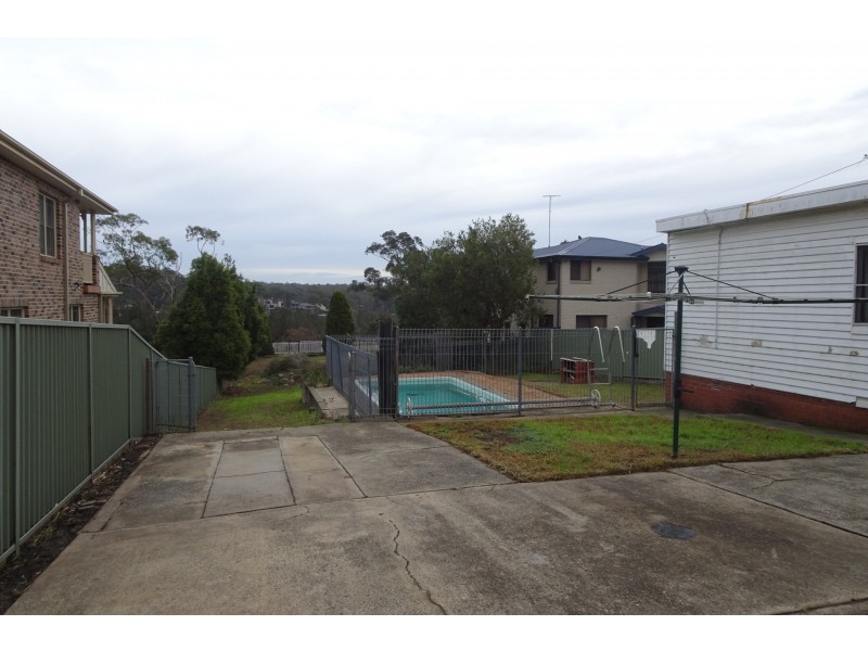 784 Henry Lawson Drive, Picnic Point NSW 2213