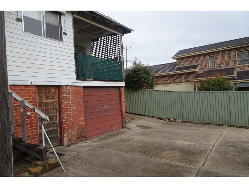 784 Henry Lawson Drive, Picnic Point NSW 2213