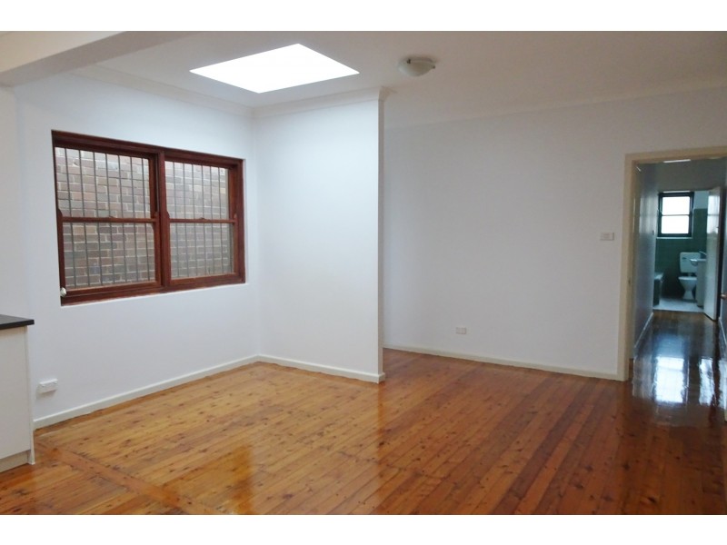 1/182 Cooper Road, Yagoona NSW 2199