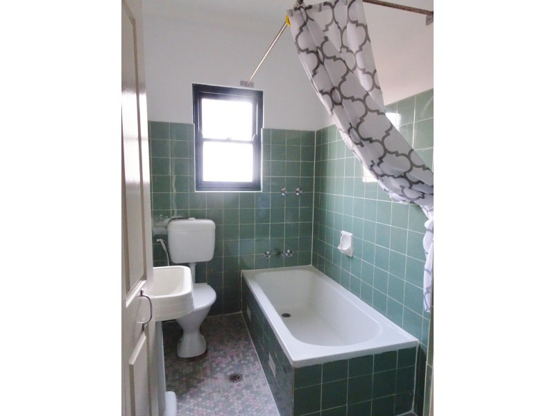 2/182 Cooper Road, Yagoona NSW 2199