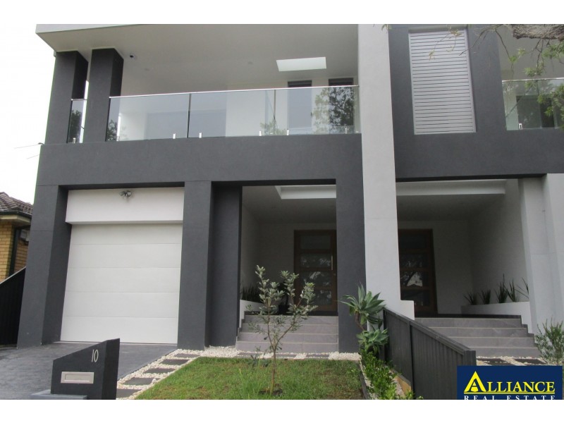 10 Duke Street, East Hills NSW 2213