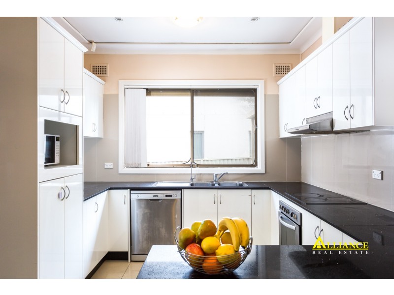 8 MacKinnon Avenue, Padstow NSW 2211