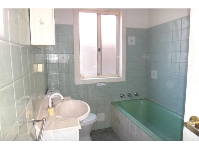 138 The River Road, Revesby NSW 2212