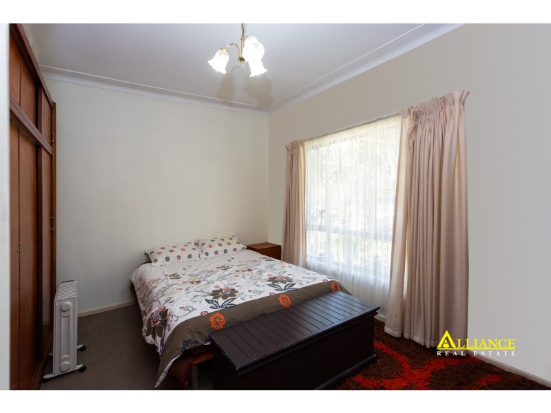 24 Park Road, East Hills NSW 2213