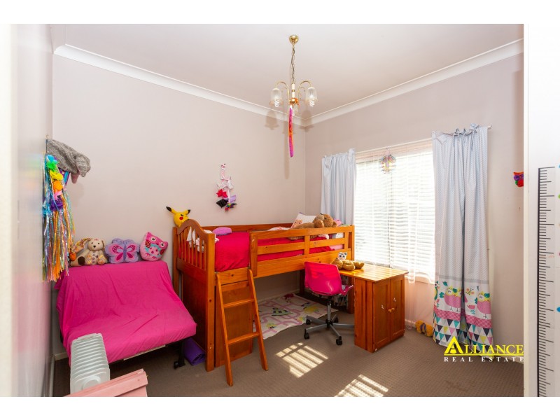 24 Park Road, East Hills NSW 2213