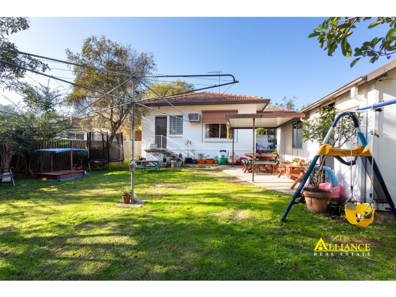 24 Park Road, East Hills NSW 2213