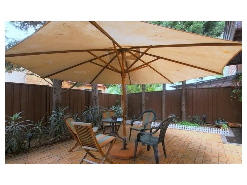 6/213 Old Kent Road, Greenacre NSW 2190