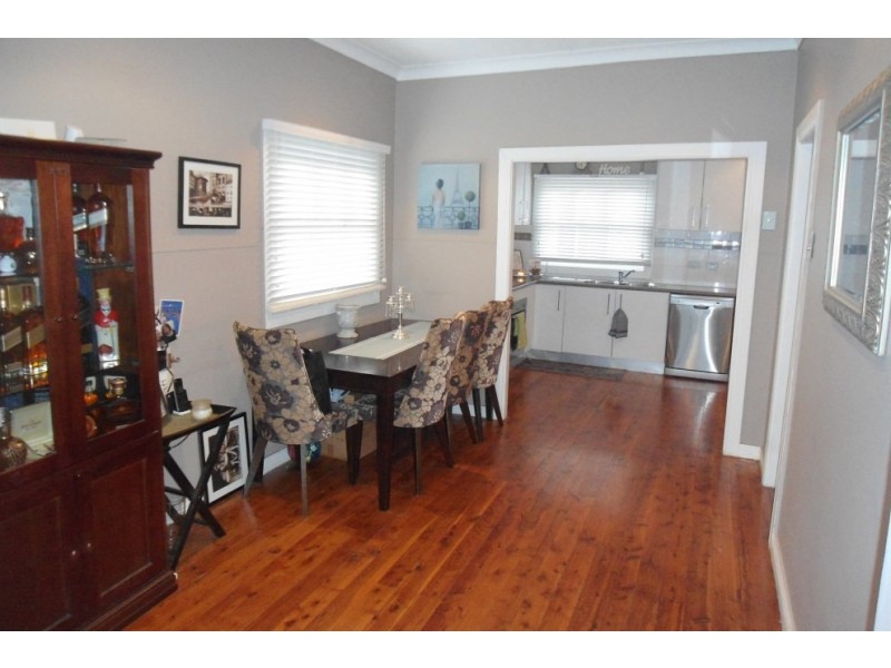 54 Endeavour Road, Georges Hall NSW 2198