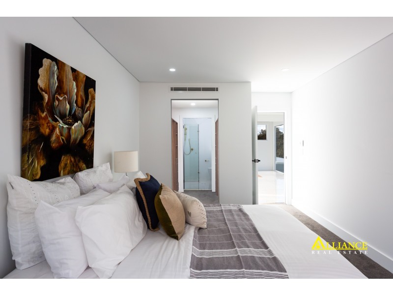 49 Burbank Avenue, East Hills NSW 2213